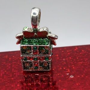 Christmas Gift Box Present  Pendant with a Christmas wish large Bale. Silvertone